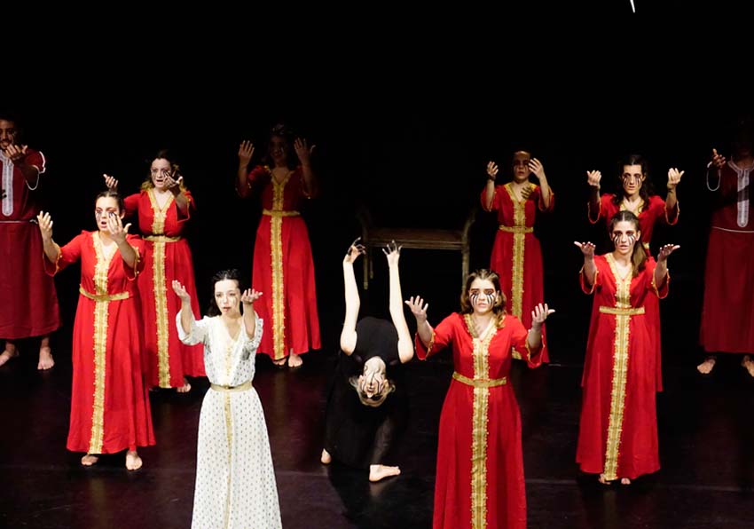 Picture of the performers